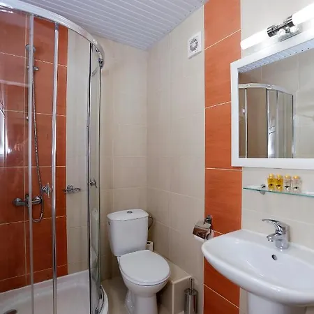 Coral فندق بوموري