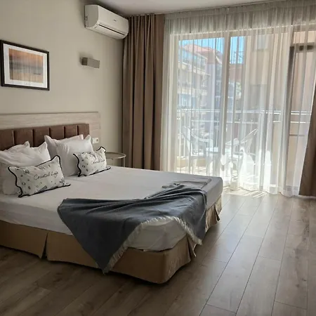 корал, хотел, 3*
